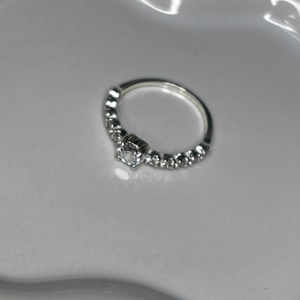 Anel Solitário Essência